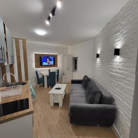 Harmony Suites Sajmiste Dış mekan fotoğraf