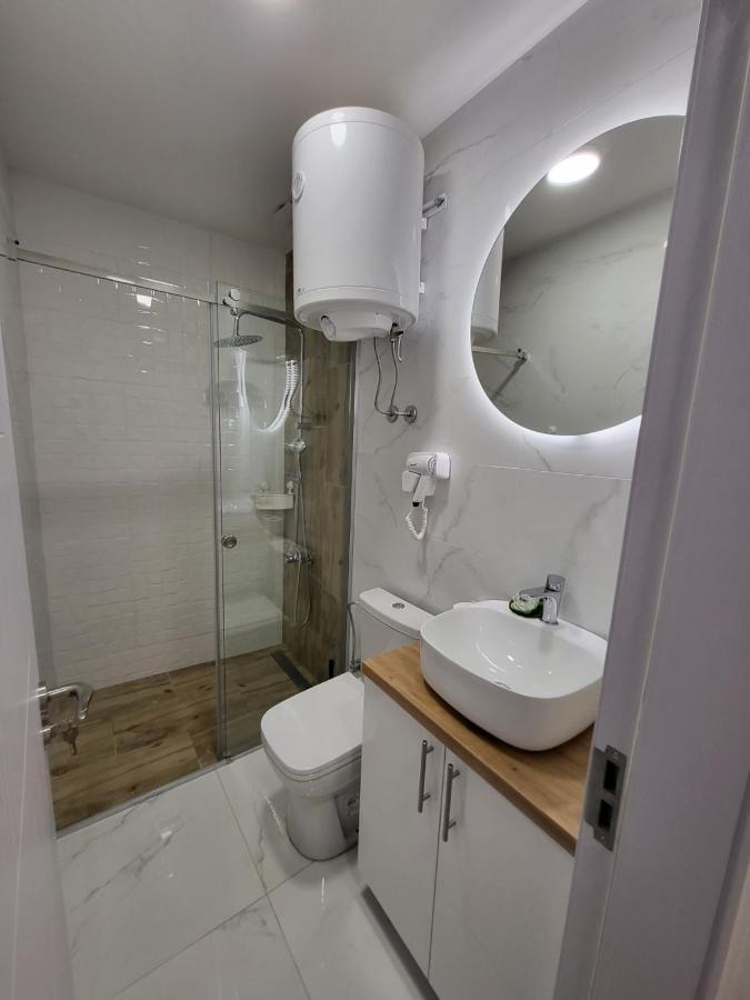 Harmony Suites Sajmiste Dış mekan fotoğraf