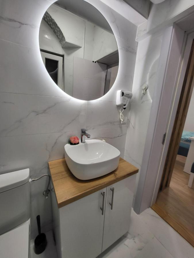Harmony Suites Sajmiste Dış mekan fotoğraf
