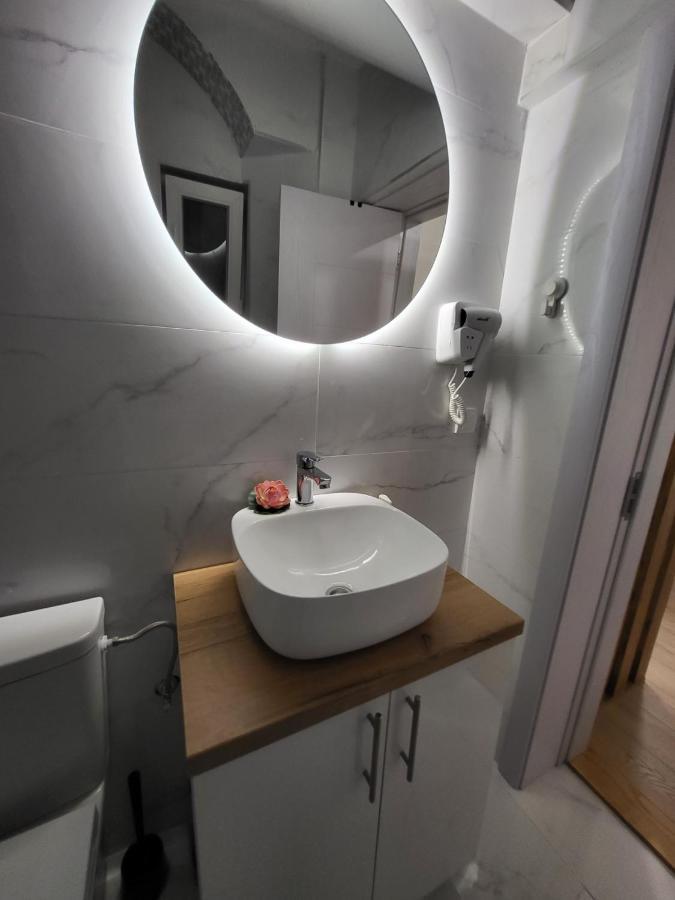 Harmony Suites Sajmiste Dış mekan fotoğraf